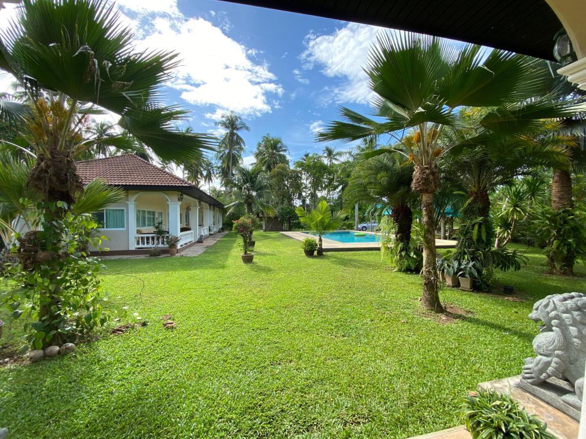 Palm Gardens Resort, Bang Saphan Exterior photo