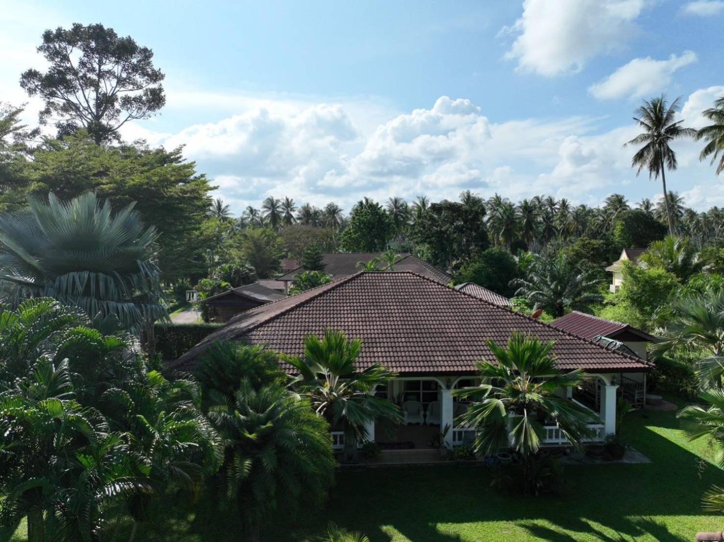 Palm Gardens Resort, Bang Saphan Exterior photo